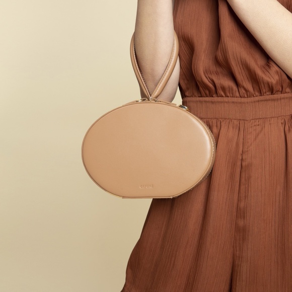 CAFUNÉ Caramel Leather Egg Bag - Picture 14 of 16